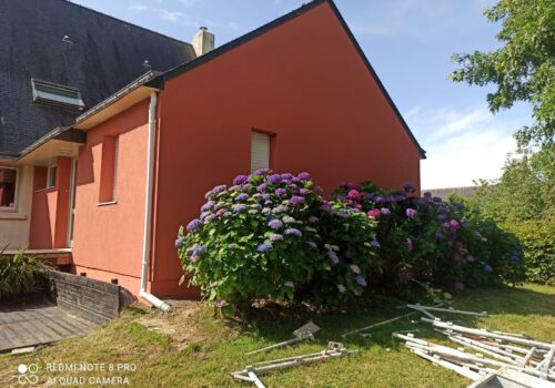 🔍 Idée reçue #8 : “Un petit enduit suffira à masquer les fissures de ma façade.”